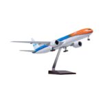 KLM Boeing 777 Orange Pride Maketi – 1:157 Ölçek – 47 cm