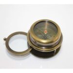 Pirinç Masa Üstü Pusula – Vintage Denizcilik Dekoratif Compass – Ahşap Kutulu Koleksiyonluk Seyir Aleti