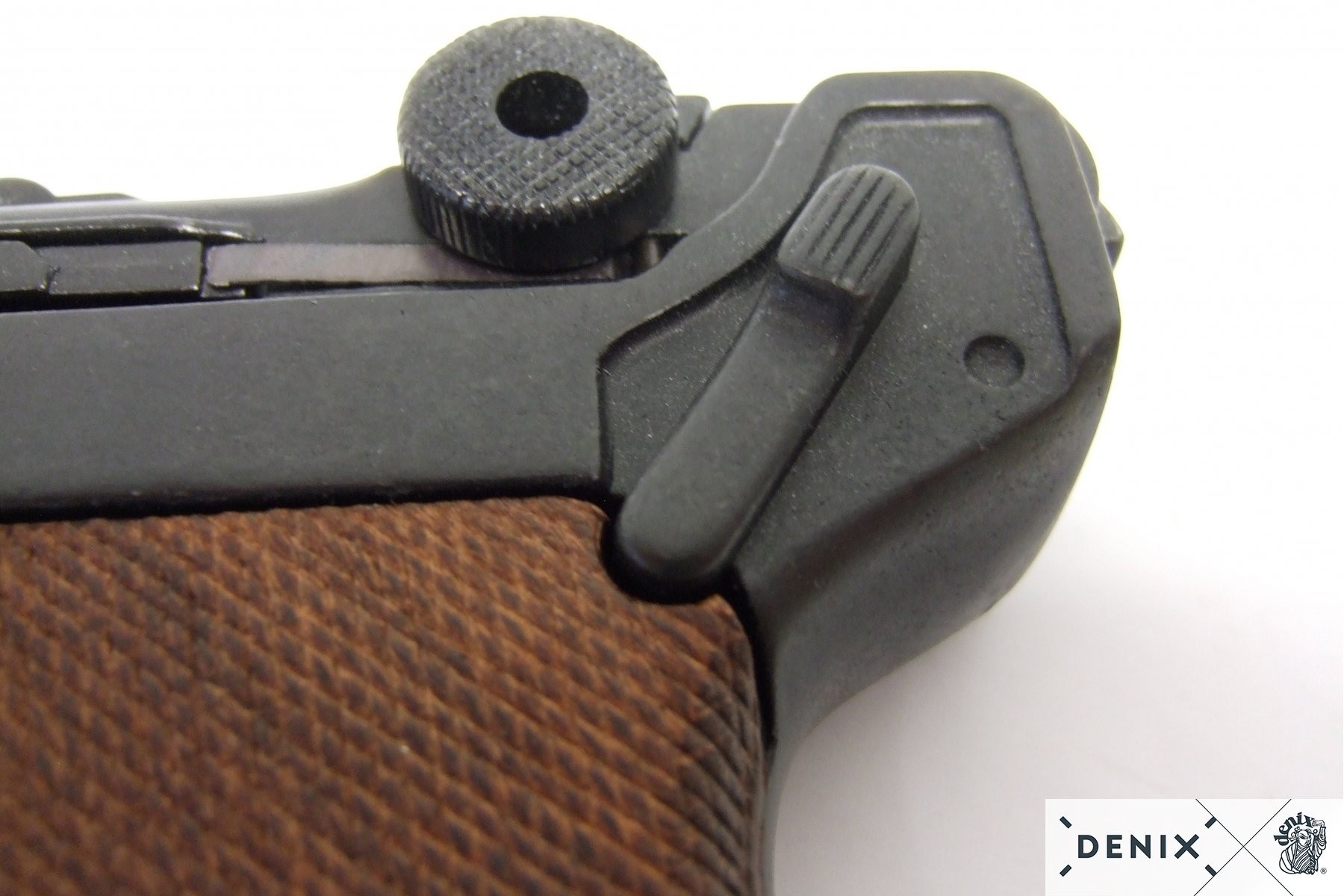 denix-Parabellum-Luger-P08-pistol–Germany-1898 (4)-Photoroom