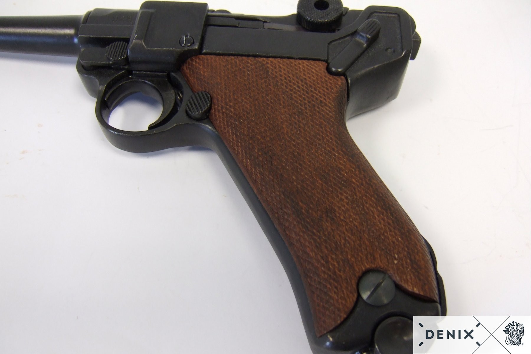 denix-Parabellum-Luger-P08-pistol–Germany-1898-Photoroom
